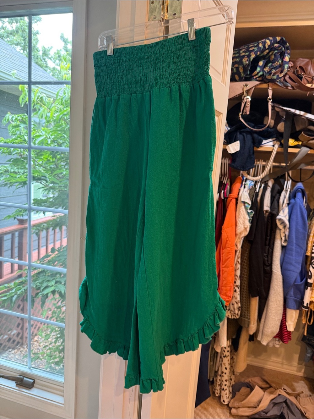 SHEIN Green Cropped Wide-Leg Ruffle Hem Pants